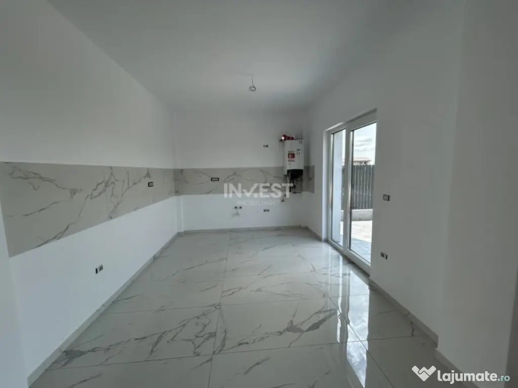 Casa 4 camere, teren intre 350-543 mp la strada asfaltata di