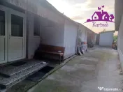 Casa la curte comuna in localitatea Nojorid 