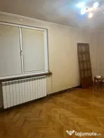 Apartament Central ,3 camere, 72mp ,etaj intermediar, zona