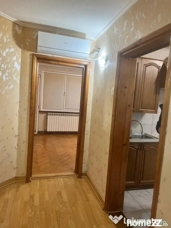 Apartament Central ,3 camere, 72mp ,etaj 2, SIRET