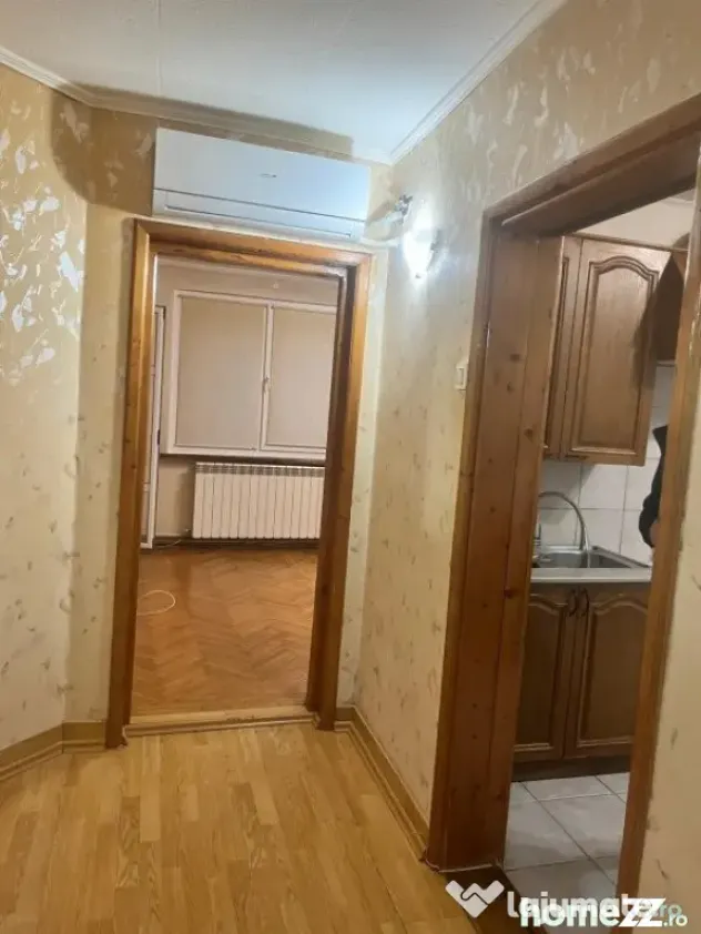 Apartament Central ,3 camere, 72mp ,etaj 2, SIRET