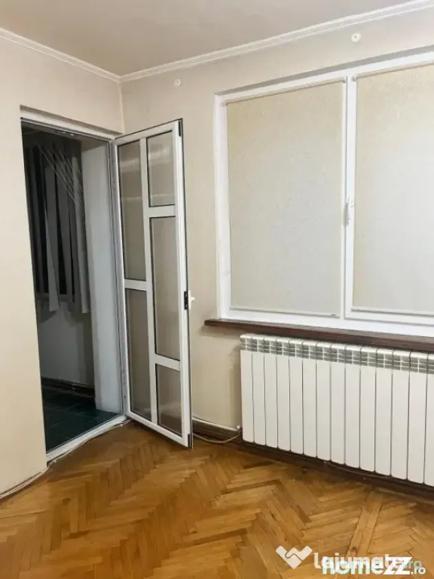 Apartament Central ,3 camere, 72mp ,etaj 2, SIRET