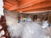 Apartament 2 Camere 80 mp UTILI De Renovat Str. Lunga 