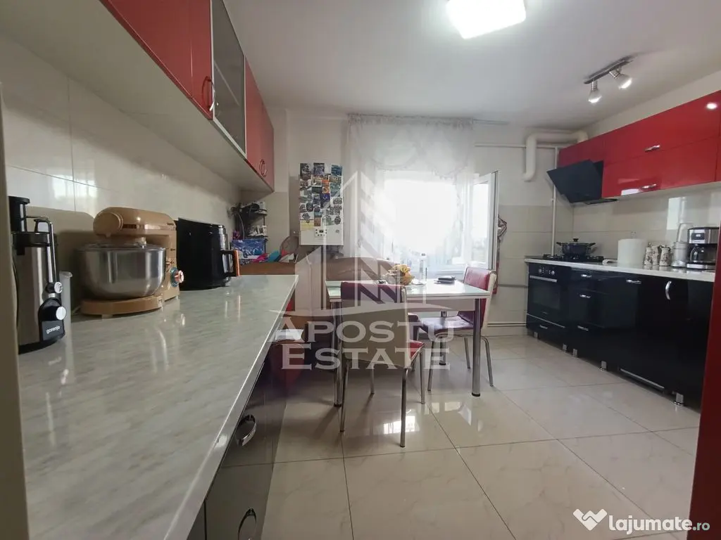 Apartament 4 camere, decomandat, 3 dormitoare, 2 bai, zona Fratelia. - Timisoara (Timis)