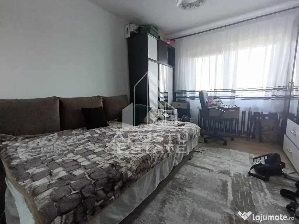 Apartament 4 camere, decomandat, 3 dormitoare, 2 bai, zona Fratelia. - Timisoara (Timis)