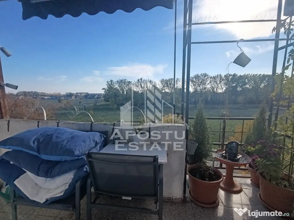 Apartament 4 camere, decomandat, 3 dormitoare, 2 bai, zona Fratelia. - Timisoara (Timis)