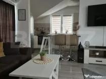 Doua case, Unirii, curti separate