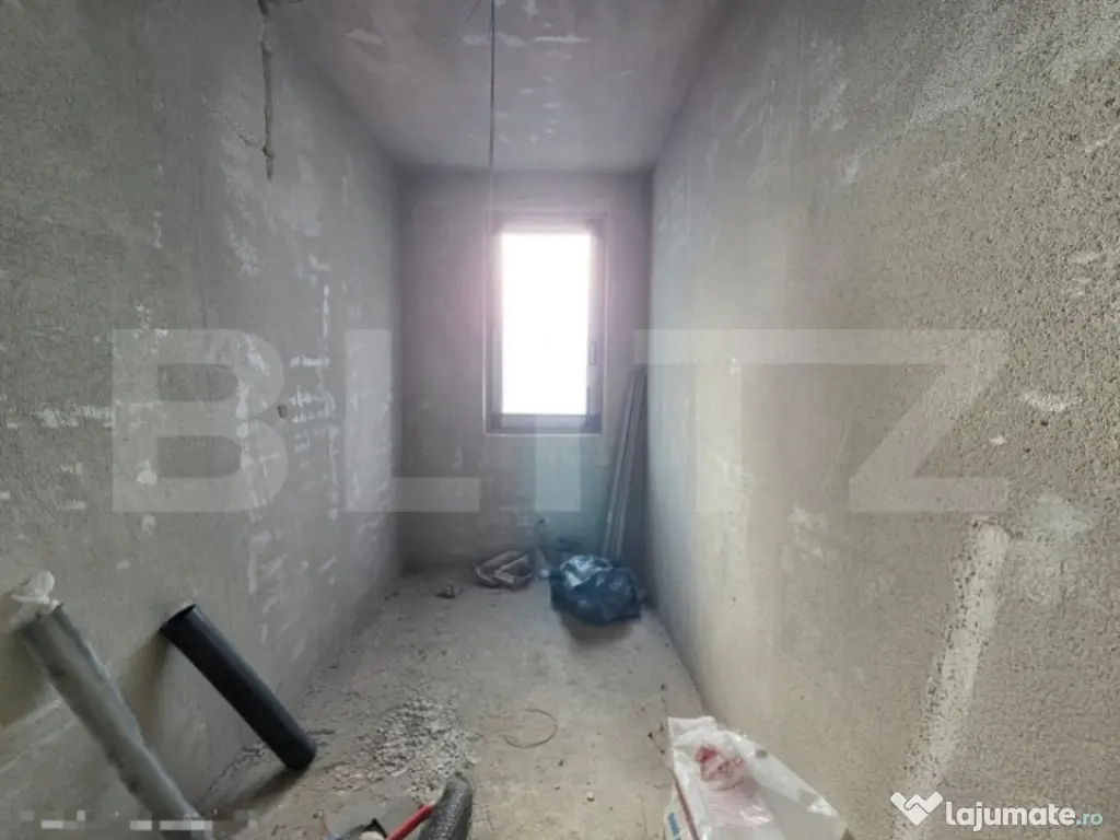 Duplex semifinisat, zona Dambul Rotund, priveliste spre ora