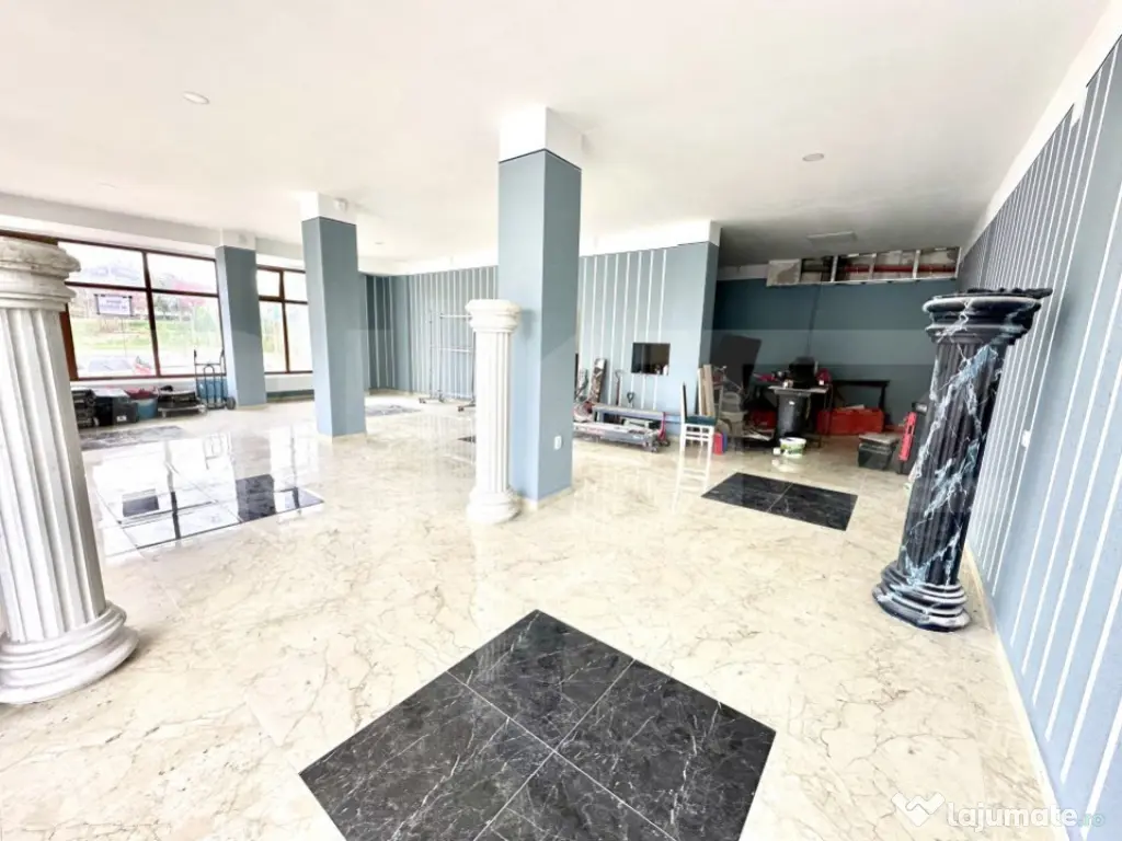 Spațiu com si rezidential potrivit pentru regim hotelier,Bl