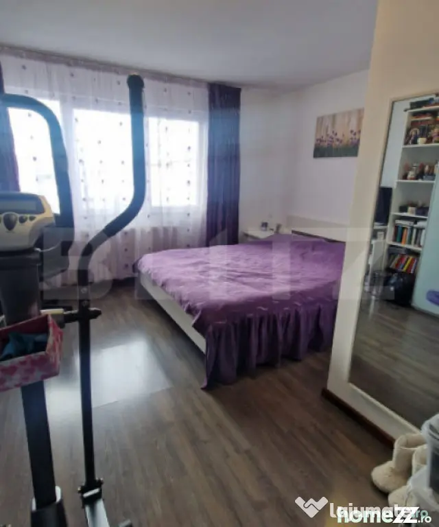 Casa de vanzare, cu 3 camere, 95 mp, zona Craiter