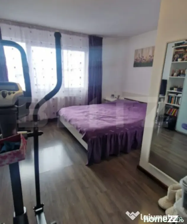 Casa de vanzare, cu 3 camere, 95 mp, zona Craiter