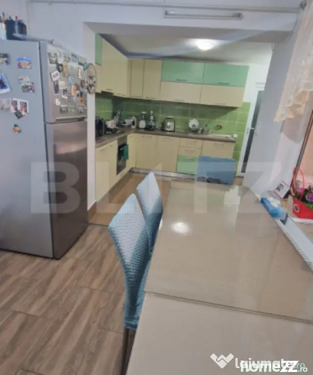 Casa de vanzare, cu 3 camere, 95 mp, zona Craiter
