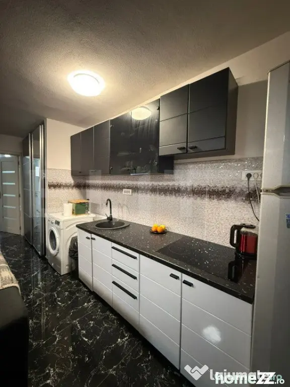 Casa cu 3 camere, 210 mp, zona semicentrala - Targu Jiu (Gorj)