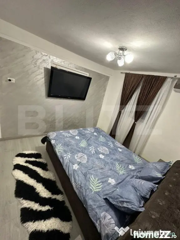 Casa cu 3 camere, 210 mp, zona semicentrala - Targu Jiu (Gorj)