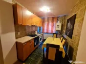 Apartament de inchiriat /Spatiu la parter 