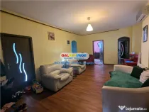Calea Calarasilor,tot etaj 1/ 1, suprafata 200 mp,garaj,curt