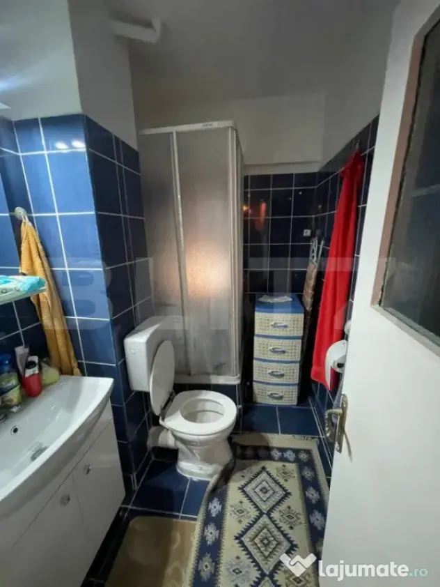 Apartament cu 4 camere , 79 mp, zona Micro 17