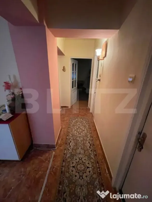 Apartament cu 4 camere , 79 mp, zona Micro 17