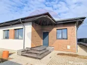 Casa individuala 4 camere | curte generoasa | Tunari 