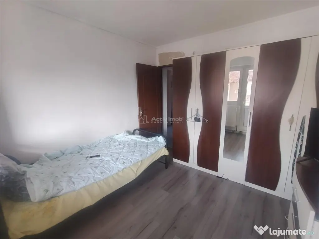 Caransebes, 3 Cam., Decom.,Zona Pipirig