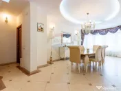 Vilă cu 11 camere de vânzare Zagazului/Herastrau 