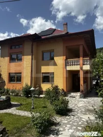 Casă + garsonieră + spațiu comercial în Gura Humorului