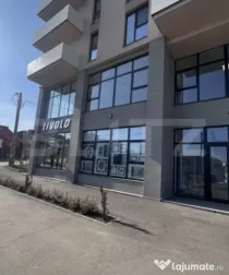 Spatiu cu vad auto excelent, 195 mp, vizibilitate maxima,