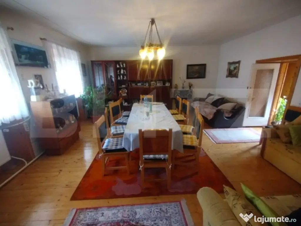 Casa 4 camere,200mp,teren 3000 mp,zona Livezile