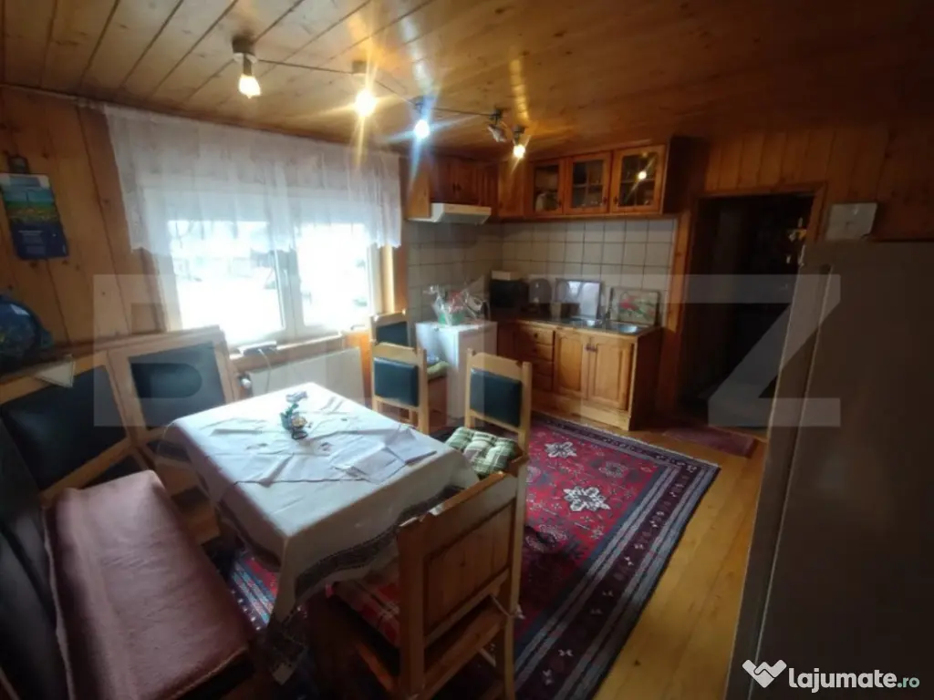 Casa 4 camere,200mp,teren 3000 mp,zona Livezile