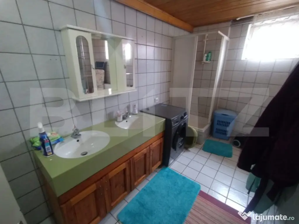 Casa 4 camere,200mp,teren 3000 mp,zona Livezile