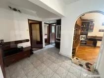 Apartament 3 camere, decomandat, parter, zona Sens Vechi