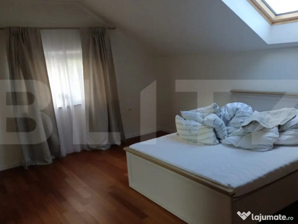 Casă 4 camere, 257mp, zona Zăvoi.