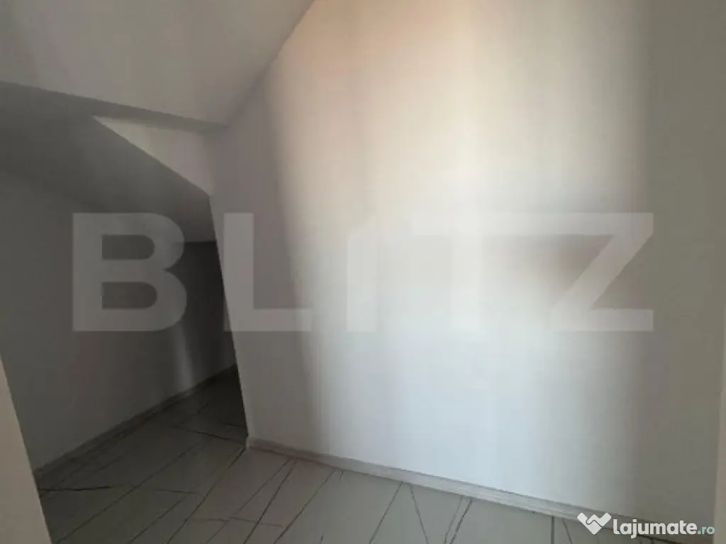 Casă 4 camere, 257mp, zona Zăvoi.