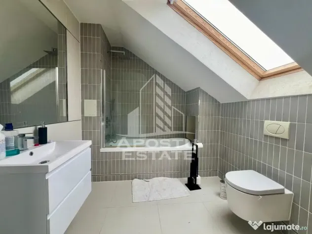 Jumatate de duplex de vanzare cu 6 camere in Mosnita Noua, Timisoara - Mosnita Noua (Timis)