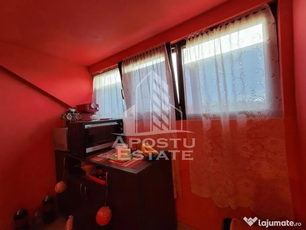 Apartament de vanzare cu 2 camere, decomandat, zona Aradului Timisoara - Timisoara (Timis)