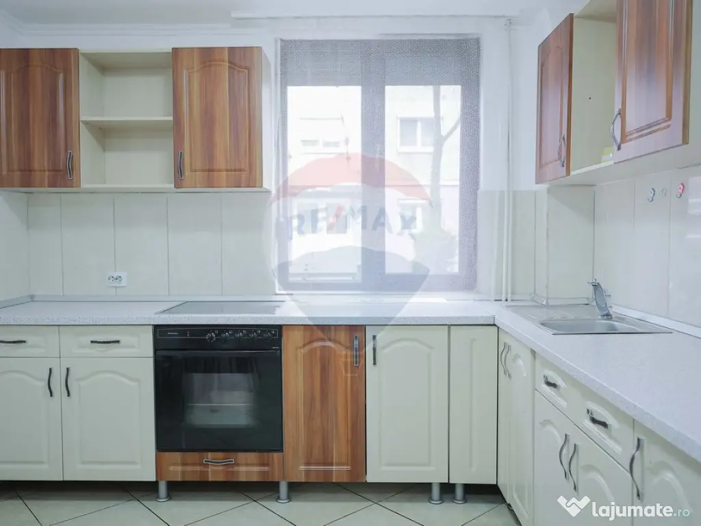 Apartament cu 2 camere de vânzare în zona Rogerius