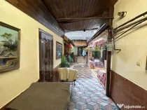 Proprietate de vanzare/inchiriere, 4 incaperi, 300 mp, în z