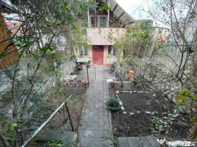 Casă Individuală cu 7 camere, 198,42 mp, zona Hasdeu