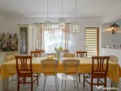 Vilă în zona Glăjărie, 10 camere, Sp + E + M, teren 2... 