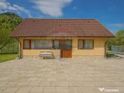 Vilă în zona Glăjărie, 10 camere, Sp + E + M, teren 2... 