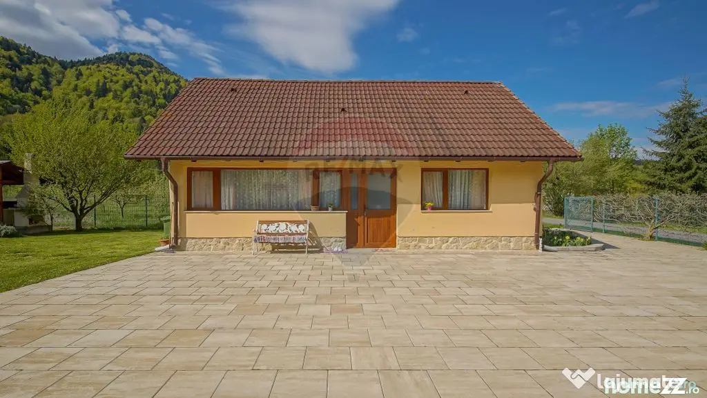 Vilă în zona Glăjărie, 10 camere, Sp + E + M, teren 2...