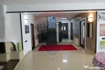 Vilă cu 10 camere de vânzare în zona Centrala