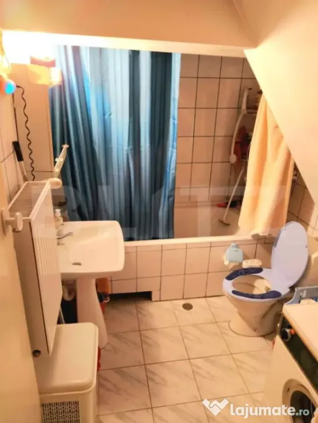 Apartament de vanzare, cu o camera, 73 mp, etaj 1, zona cent