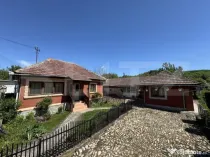 Casa plan parter cu 4 camere, 160 mp si 13000 mp teren, zona