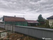 2 Case + 1600 mp Teren, zona centrala Balinesti, Siret