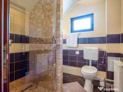 Proprietate deosebită de vânzare în Bușteni - Pensiun... 