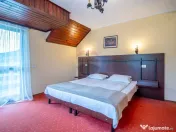 Proprietate deosebită de vânzare în Bușteni - Pensiun... 