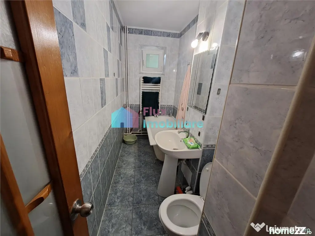 Apartament cu 3 camere semimobilat etaj 3 George Enescu