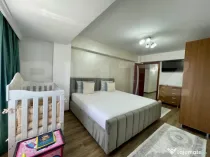 Apartament de vanzare, cu 3 camere, 90 mp, zona Ramiro