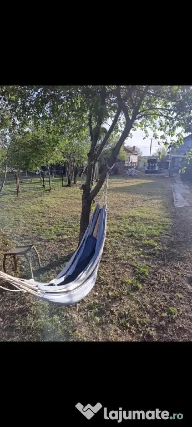 Casă de vânzare în Hințești, la 5 km de Pitești, teren 2.000 mp